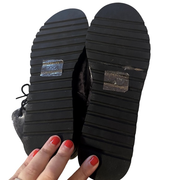 Never worn! Silver Velvet Biker Boots Platform zip up/tie front Size 9 Wide fit - Picture 5 of 7